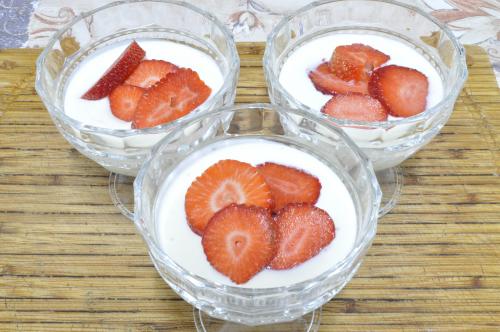 Tvarohový krém s jahodami – Snadné Česko recept, zvládnete za Do 30 minut